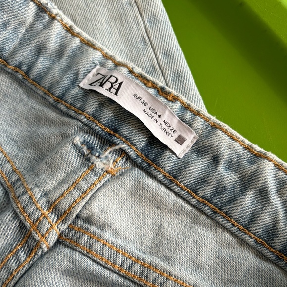 2 for $25✨Zara light blue jeans size USA 4 - Picture 7 of 10